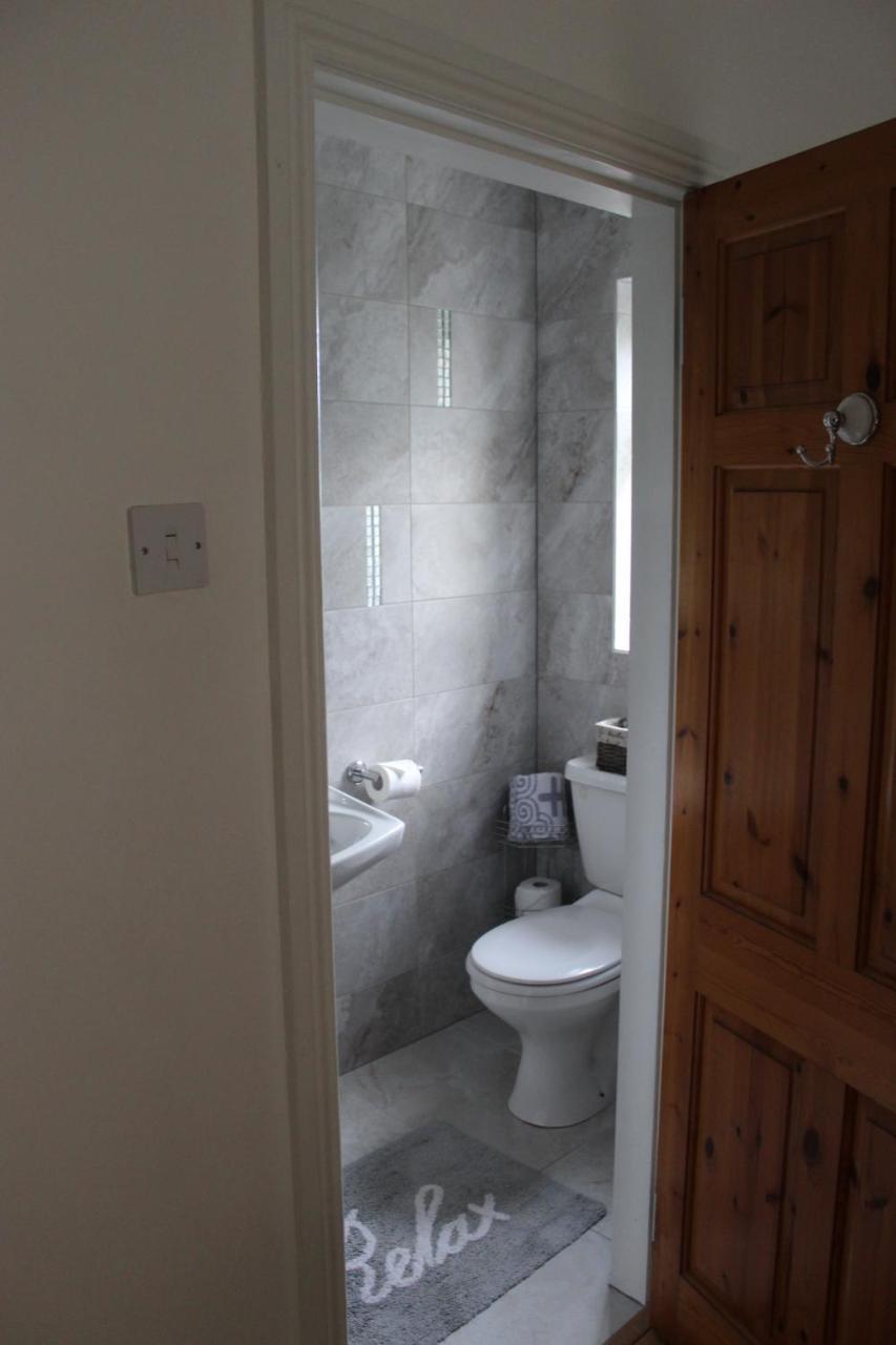 O' Sullivan'S B & B Kilclogherane Oda fotoğraf